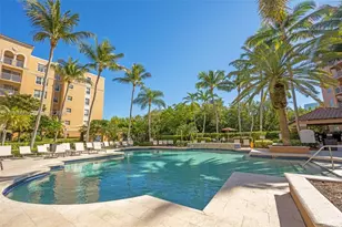 19999 E Country Club Dr, Aventura, FL 33180 - Photo 28