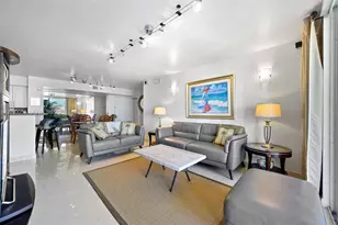 19999 E Country Club Dr, Aventura, FL 33180 - Photo 8