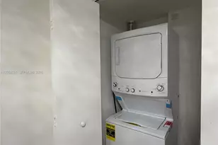 475 Brickell Ave, Miami, FL 33131 - Photo 20