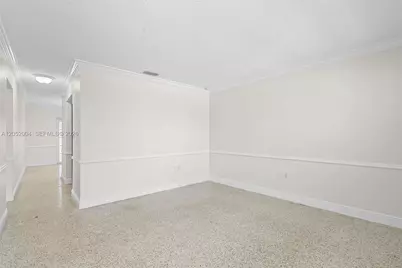 1333 W 37th St, Hialeah, FL 33012 - Photo 6