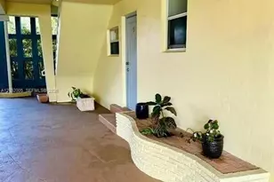 910 Bay Dr, Miami Beach, FL 33141 - Photo 6