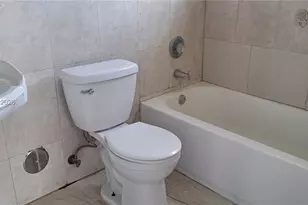 9754 NW 26th Ave, Miami, FL 33147 - Photo 16