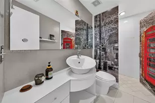2950 NE 188th St, Aventura, FL 33180 - Photo 2