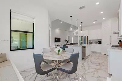 12835 Bayside Ct, Parkland, FL 33076 - Photo 16