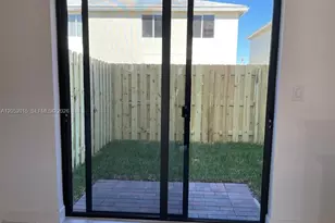 825 NE 211th St, Miami, FL 33179 - Photo 8