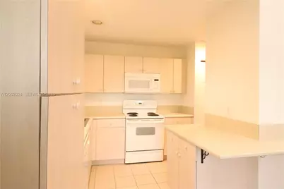 9990 NW 19th Pl #9990, Sunrise, FL 33322 - Photo 8