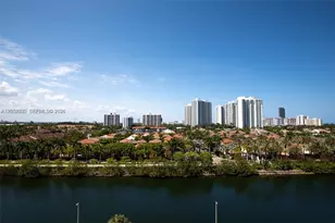 3701 N Country Club Dr, Aventura, FL 33180 - Photo 4