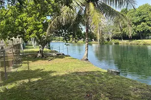 19120 Bel Aire Dr, Cutler Bay, FL 33157 - Photo 2