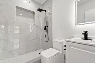 2002 NW 87th St, Miami, FL 33147 - Photo 16