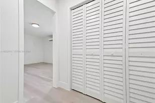 2002 NW 87th St, Miami, FL 33147 - Photo 26