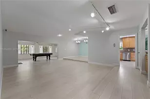 6307 Silk Oak Cir, Tamarac, FL 33319 - Photo 8