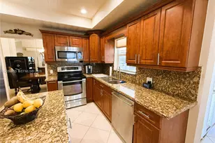 8765 SW 58th St, Cooper City, FL 33328 - Photo 8