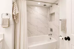 8401 SW 107th Ave, Miami, FL 33173 - Photo 14