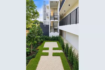 8106 NE 1st Ave #8, Miami, FL 33138 - Photo 8