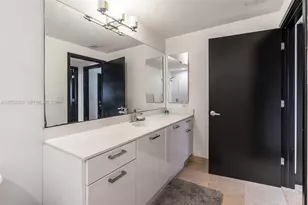 10700 NW 66th St, Doral, FL 33178 - Photo 20