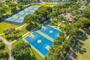 10700 NW 66th St, Doral, FL 33178 - Photo 38