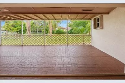 9320 NW 13th St, Pembroke Pines, FL 33024 - Photo 24