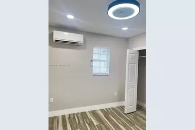 922 NW 2nd St #2, Miami, FL 33128 - Photo 10