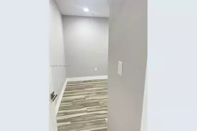 922 NW 2nd St #2, Miami, FL 33128 - Photo 12