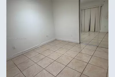 17527 NW 62nd Pl N, Hialeah, FL 33015 - Photo 10