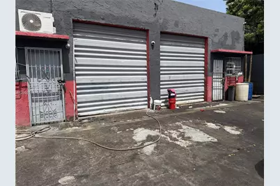 2563 NW 23rd St, Miami, FL 33142 - Photo 2