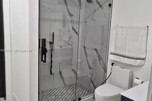 291 NW 93rd Ave, Pembroke Pines, FL 33024 - Photo 10