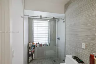 3321 NE 170th St, North Miami Beach, FL 33160 - Photo 16