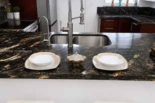 301 NE 14th Ave, Hallandale Beach, FL 33009 - Photo 12
