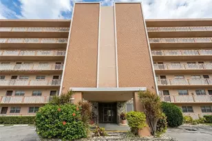 301 NE 14th Ave, Hallandale Beach, FL 33009 - Photo 16