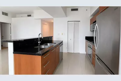 253 NE 2nd St #802, Miami, FL 33132 - Photo 6