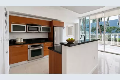 253 NE 2nd St #802, Miami, FL 33132 - Photo 4