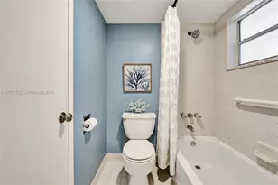 9480 Tangerine Pl, Davie, FL 33324 - Photo 32