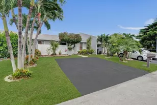 10375 SW 209th Ln, Cutler Bay, FL 33189 - Photo 18