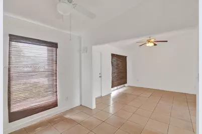 10375 SW 209th Ln, Cutler Bay, FL 33189 - Photo 12