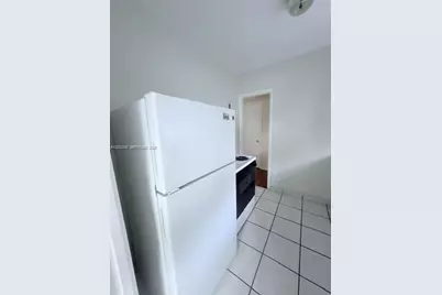 1002 SW 37th Ave #3, Coral Gables, FL 33127 - Photo 4