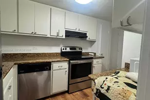 905 Brickell Bay Dr, Miami, FL 33131 - Photo 18