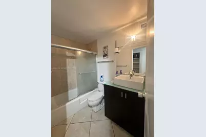 905 Brickell Bay Dr #623, Miami, FL 33131 - Photo 14