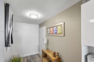 600 NE 27th St, Miami, FL 33137 - Photo 10