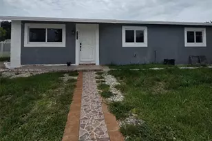 11911 SW 185th St, Miami, FL 33177 - Photo 2