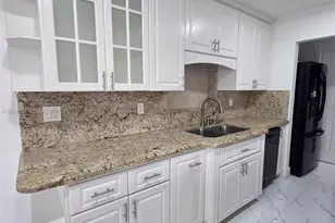11911 SW 185th St, Miami, FL 33177 - Photo 4