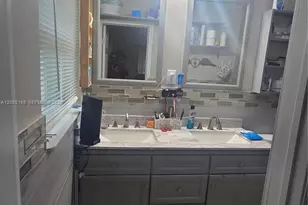 8291 NW 17th Ct, Pembroke Pines, FL 33024 - Photo 6