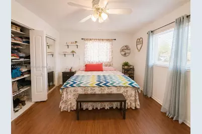 8291 NW 17th Ct, Pembroke Pines, FL 33024 - Photo 4