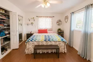 8291 NW 17th Ct, Pembroke Pines, FL 33024 - Photo 4