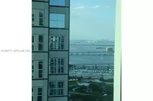 300 S Biscayne Blvd, Miami, FL 33131 - Photo 10