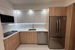 999 Brickell Bay Dr, Miami, FL 33131 - Photo 1
