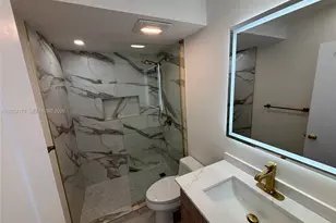 999 Brickell Bay Dr, Miami, FL 33131 - Photo 14