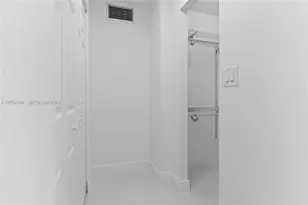 7135 Collins Ave, Miami Beach, FL 33141 - Photo 32