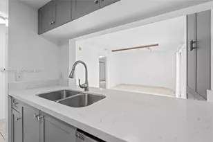 280 SW 20th Rd, Miami, FL 33129 - Photo 4