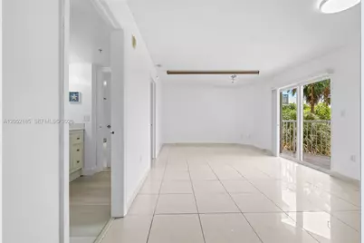 280 SW 20th Rd #504, Miami, FL 33129 - Photo 6