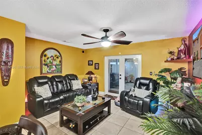 2359 W 74th St #1-104, Hialeah, FL 33016 - Photo 28